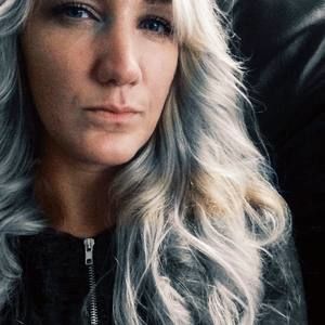 Meet your Posher, Angie